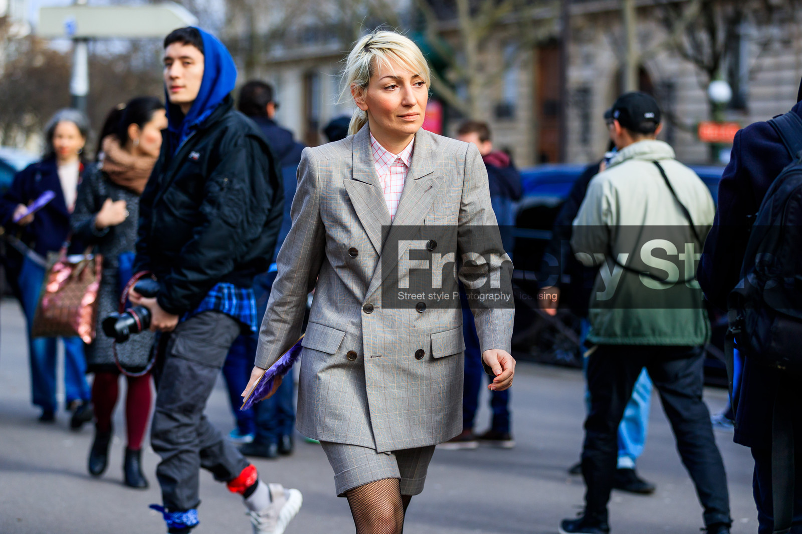 atmosphere details, AUTUMN WINTER 2017-2018, AW 17-18, blazer, checked jacket, checked suit, detail, FALL WINTER 2017-2018, fashion week, frenchystyle, FW, FW 17-18, gingham, graphic jacket, graphic shorts, graphic suit, grey jacket, grey shorts, grey suit, horizontal, jonathan paciullo, PARIS, PFW, plaid, printed jacket, printed shorts, printed suit, street style, tartan