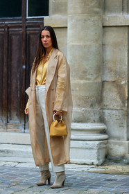 alice & j.s, alice barbier, light beige trench coat, beige suede boots, white leather pants, sheer jacket, sheer trench coat, yellow shirt, yellow leather bag, hand bag, silk shirt, fashion week, frenchystyle, FW, jonathan paciullo, street style, PFW, PARIS, SPRING SUMMER 2020, SS 20, horizontal, full length
