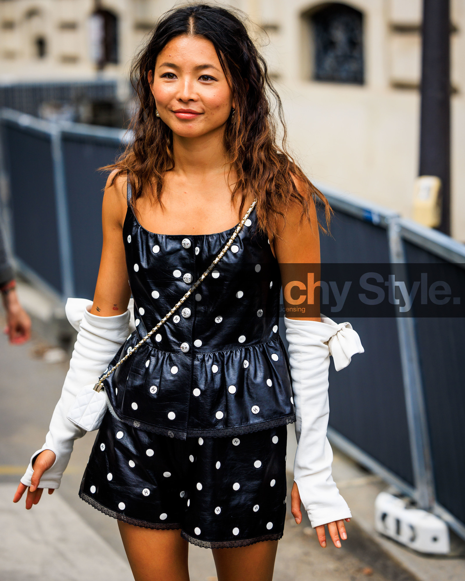 fashion week, frenchystyle, FW, jonathan paciullo, street style, PFW, PARIS, FW 23-24, FALL WINTER 2023-2024, AUTUMN WINTER 2023-2024, HAUTE COUTURE, vertical, atmosphere details, detail