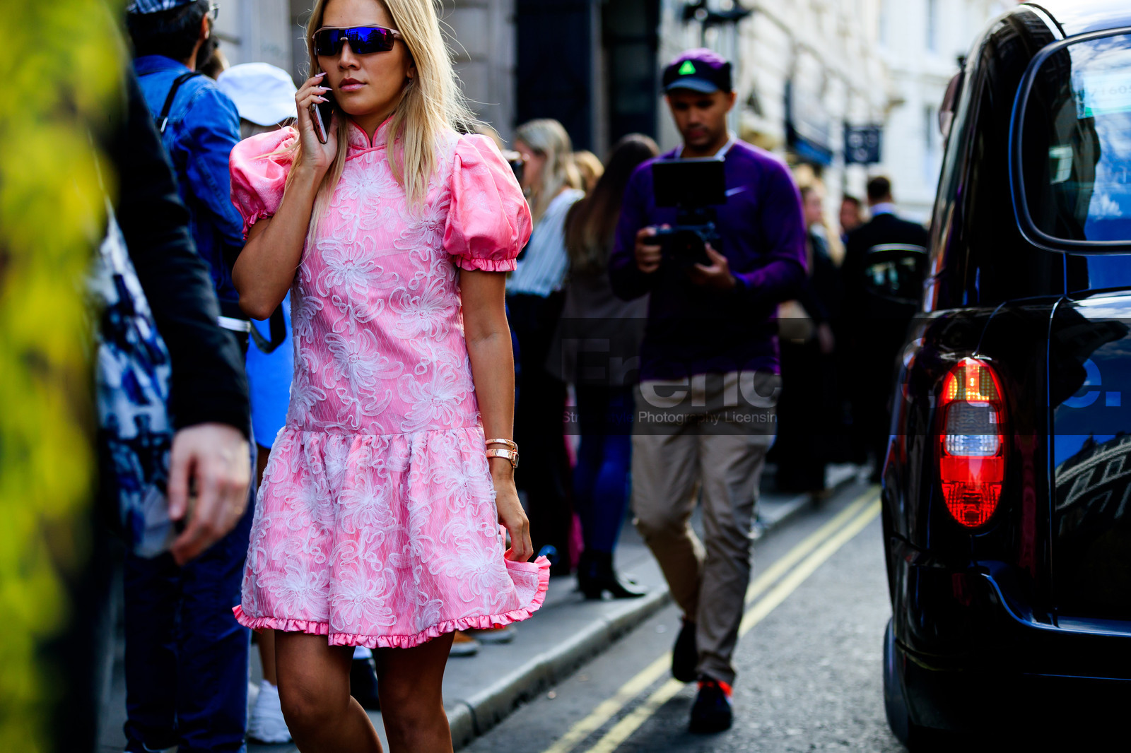 bulgari, pink dress, sunglasses, tina leung, watch, fashion week, frenchystyle, FW, jonathan paciullo, street style, LFW, LONDON, SPRING SUMMER 2019, SS 19, atmosphere details, horizontal, detail