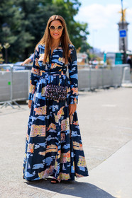 black bag, blue dress, chanel, embroidered bag, graphic bag, graphic dress, leather bag, printed bag, printed dress, shiny bag, sunglasses, fashion week, frenchystyle, FW, jonathan paciullo, street style, PFW, PARIS, vertical, full length, AUTUMN WINTER 2018-2019, FALL WINTER 2018-2019, FW 18-19, celenie laura fleur, laure heriard dubreuil