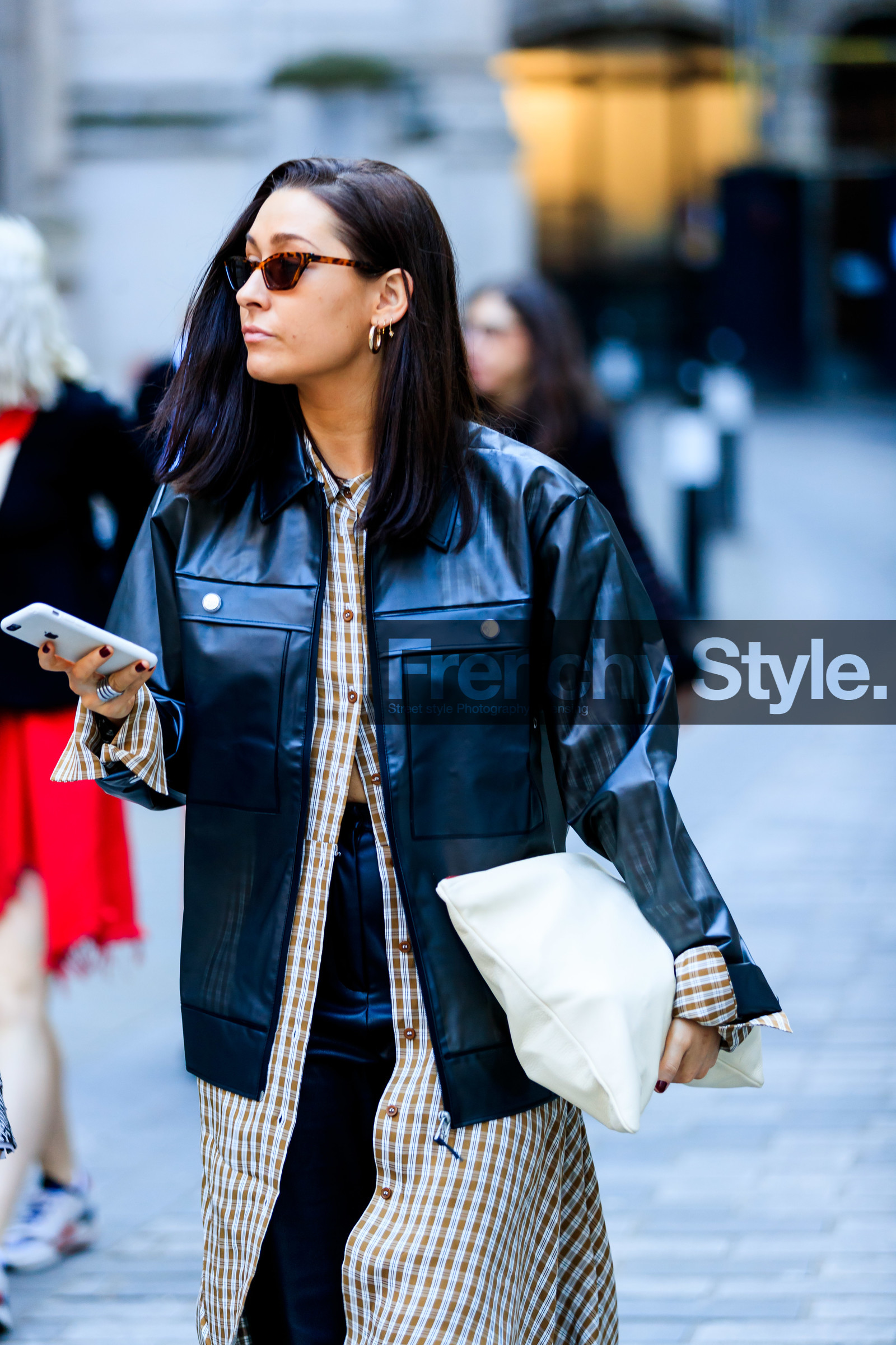 black jacket, brown dress, brown shirt, checked, graphic dress, leather bag, plaid, printed dress, shirt dress, sunglasses, trousers, white bag, fashion week, frenchystyle, FW, jonathan paciullo, street style, LFW, LONDON, AUTUMN WINTER 2019-2020, AW 19-20, FW 19-20, FALL WINTER 2019-2020, vertical, atmosphere details, detail