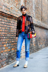 AUTUMN WINTER 2017-2018, AW 17-18, beige shoes, blue denim, brown jacket, denim pants, doina ciobanu, earrings, FALL WINTER 2017-2018, fashion week, frenchystyle, full length, FW, FW 17-18, graphic bag, jeans, jonathan paciullo, leather bag, loewe, MFW, MILAN, multicolor bag, patchwork, printed bag, printed jacket, red sweater, street style, trousers, vertical, white socks