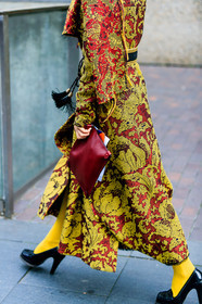 black shoes, brocard, floral, flowers, graphic dress, high heels, leather bag, leather shoes, printed dress, red bag, tights, fashion week, frenchystyle, FW, jonathan paciullo, street style, LFW, LONDON, SPRING SUMMER 2019, SS 19, vertical, detail, atmosphere details