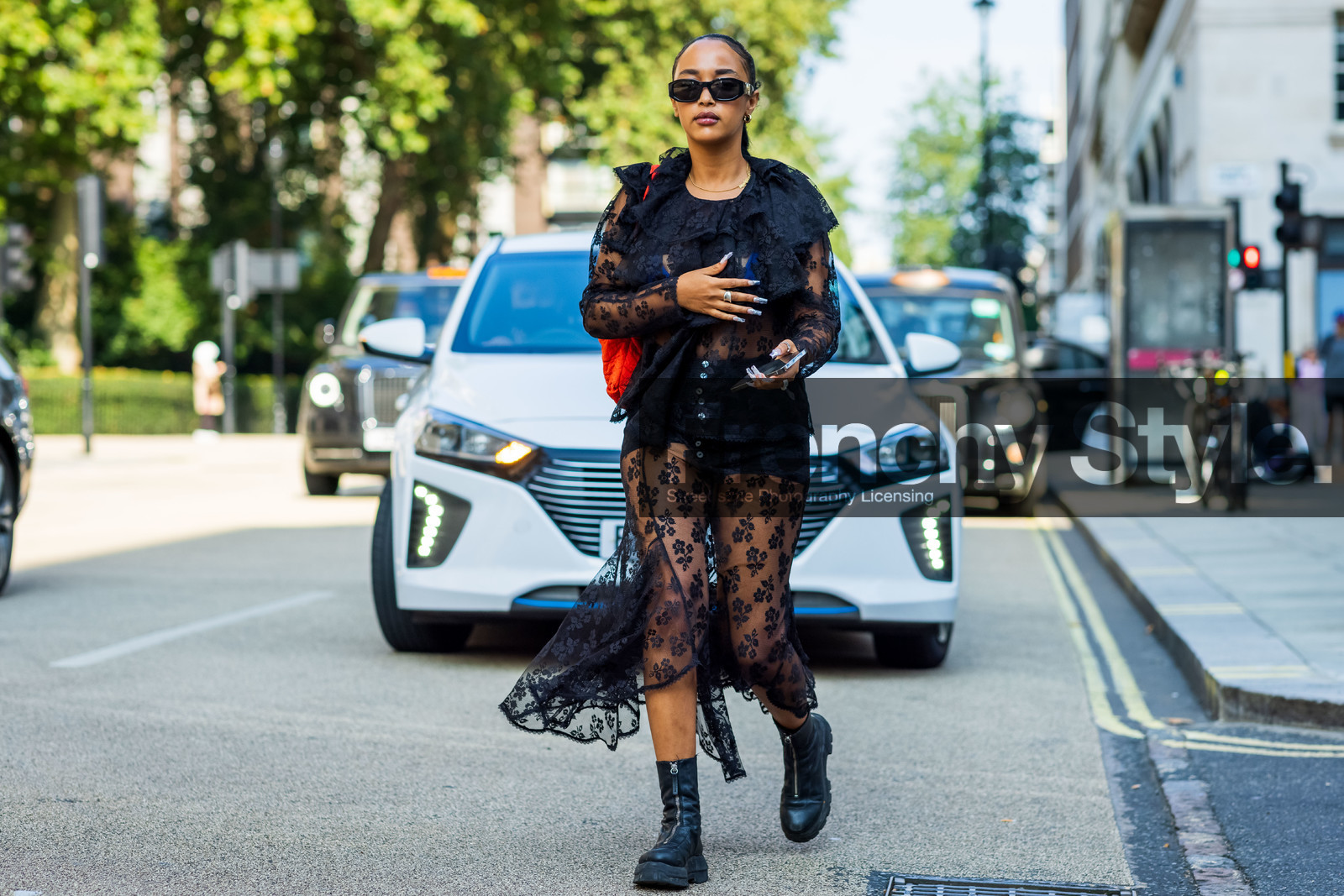 sunglasses, flared top, midi skirt, boots, shorts, black, fashion week, frenchystyle, FW, jonathan paciullo, street style, SPRING SUMMER 2022, SS 22, LFW, LONDON, horizontal, full length, atmosphere details