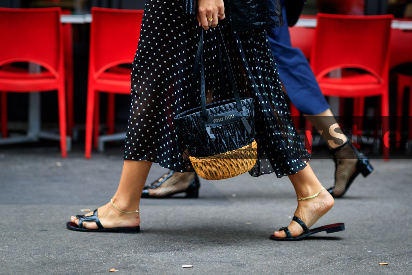 black bag, black shoes, graphic bag, graphic skirt, leather bag, leather shoes, miu miu, polka dot, printed bag, printed skirt, fashion week, frenchystyle, FW, jonathan paciullo, street style, PFW, PARIS, horizontal, atmosphere details, detail, AUTUMN WINTER 2018-2019, FALL WINTER 2018-2019, FW 18-19