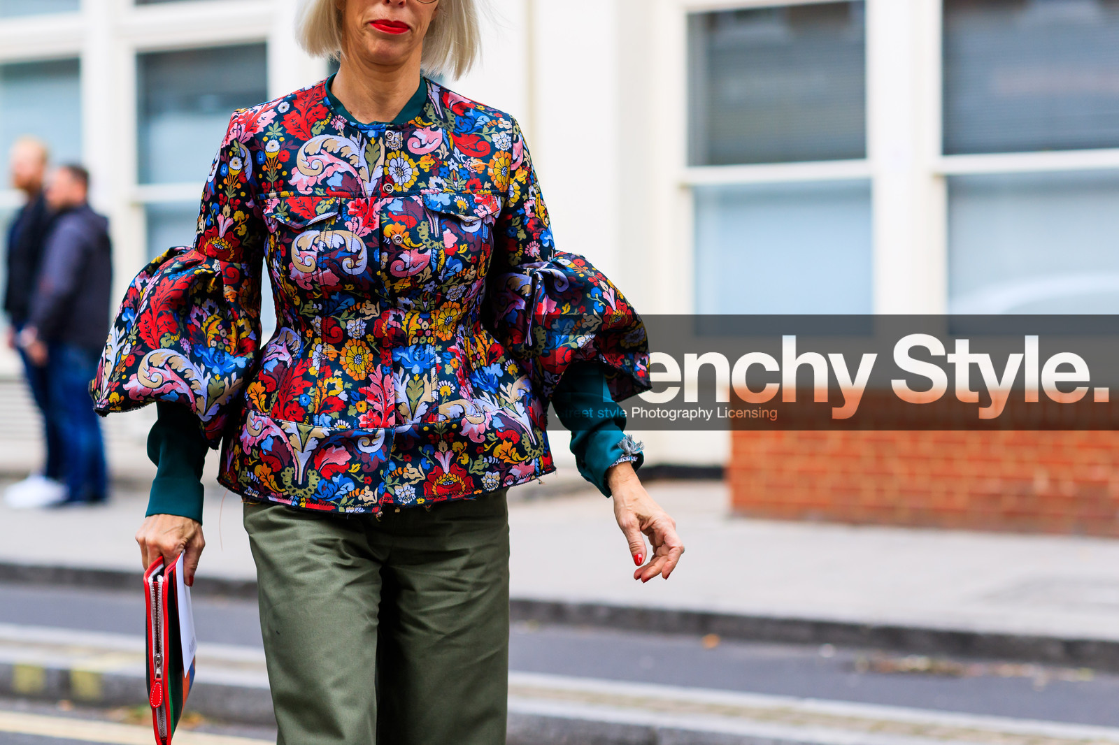 atmosphere details, detail, fashion week, floral, flowers, frenchystyle, FW, green pants, horizontal, jonathan paciullo, leather bag, LFW, LONDON, multicolor jacket, SPRING SUMMER 2018, SS 18, street style, trousers