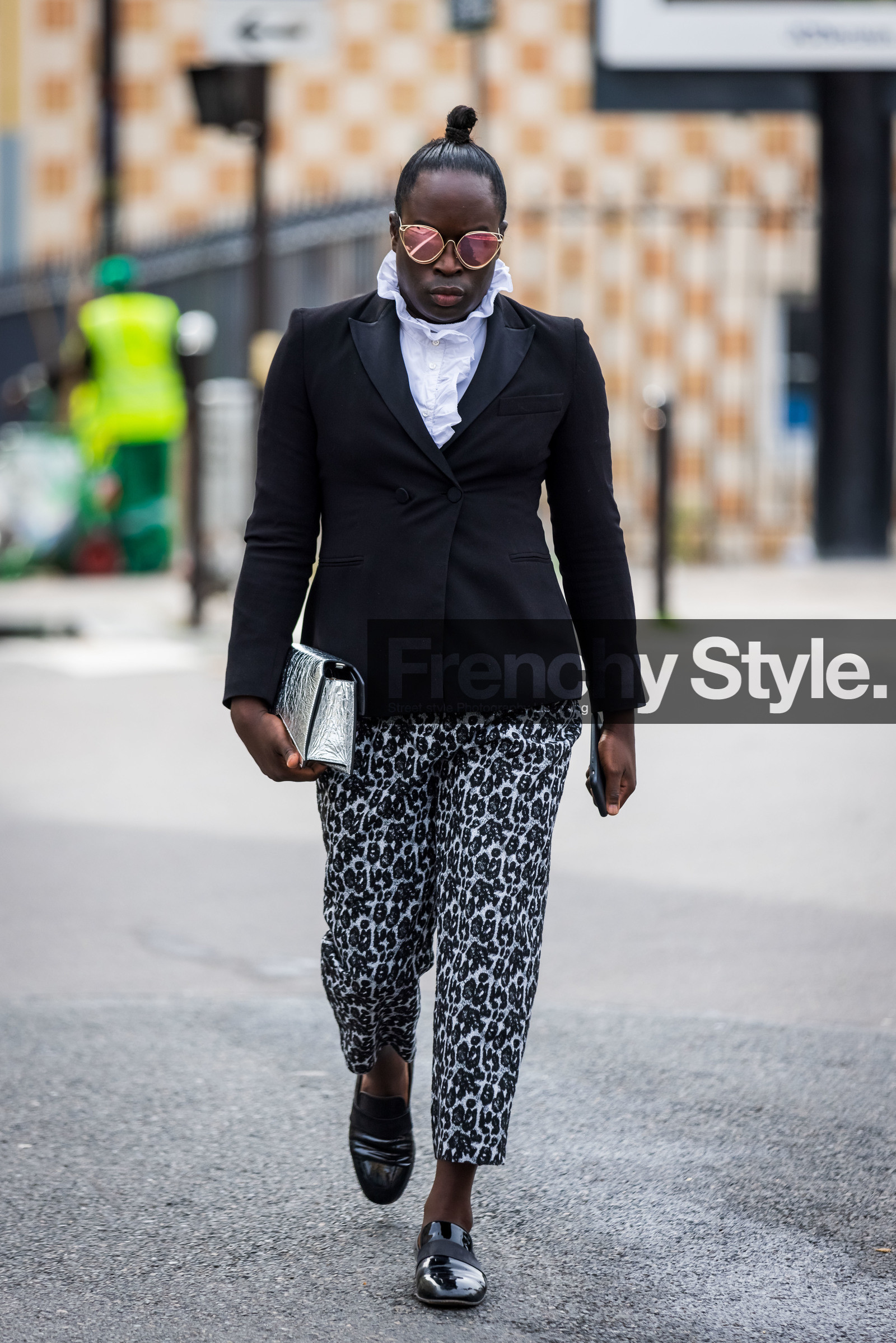 animal print, bag, black and white, black blazer, black loafers, blazer, blouse, bun, gold sunglasses, leather bag, leather loafers, leopard pants, leopard print, loafer, pants, printed pants, ruffles blouse, silver bag, statement collar, sunglasses, white blouse, fashion week, frenchystyle, FW, jonathan paciullo, street style, PFW, PARIS, SPRING SUMMER 2022, SS 22, vertical, full length