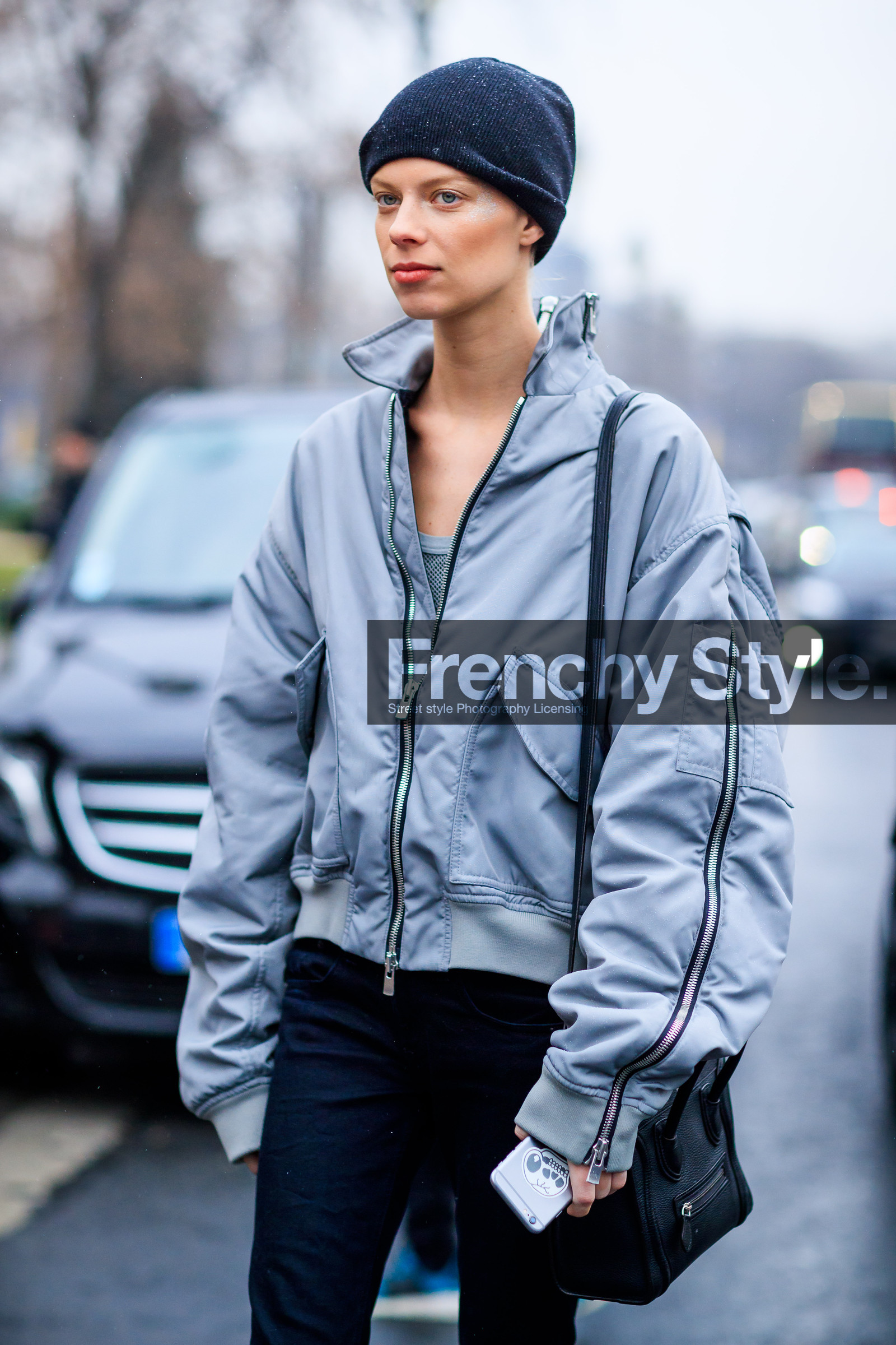 black bag, black beanie, black pants, bomber jacket, céline, grey jacket, leather bag, trousers, zip, fashion week, frenchystyle, FW, jonathan paciullo, street style, PFW, PARIS, SPRING SUMMER 2017, SS 17, HAUTE COUTURE, vertical, detail, lexi boling, model