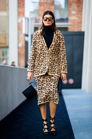 animal print, beige skirt, beige sweater, black bag, black shoes, black turtleneck, graphic skirt, high heels, leather bag, leather shoes, leopard, printed skirt, printed sweater, sunglasses, fashion week, frenchystyle, FW, jonathan paciullo, street style, MFW, MILAN, AUTUMN WINTER 2018-2019, FALL WINTER 2018-2019, FW 18-19, vertical, full length, giovanna battaglia