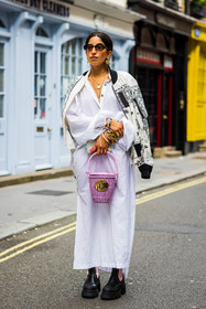 Selma Kaci, pink, long dress, boots, sunglasses, bomber jacket, white, black, fashion week, frenchystyle, FW, jonathan paciullo, street style, SS 22, SPRING SUMMER 2022, LFW, LONDON, vertical, full length