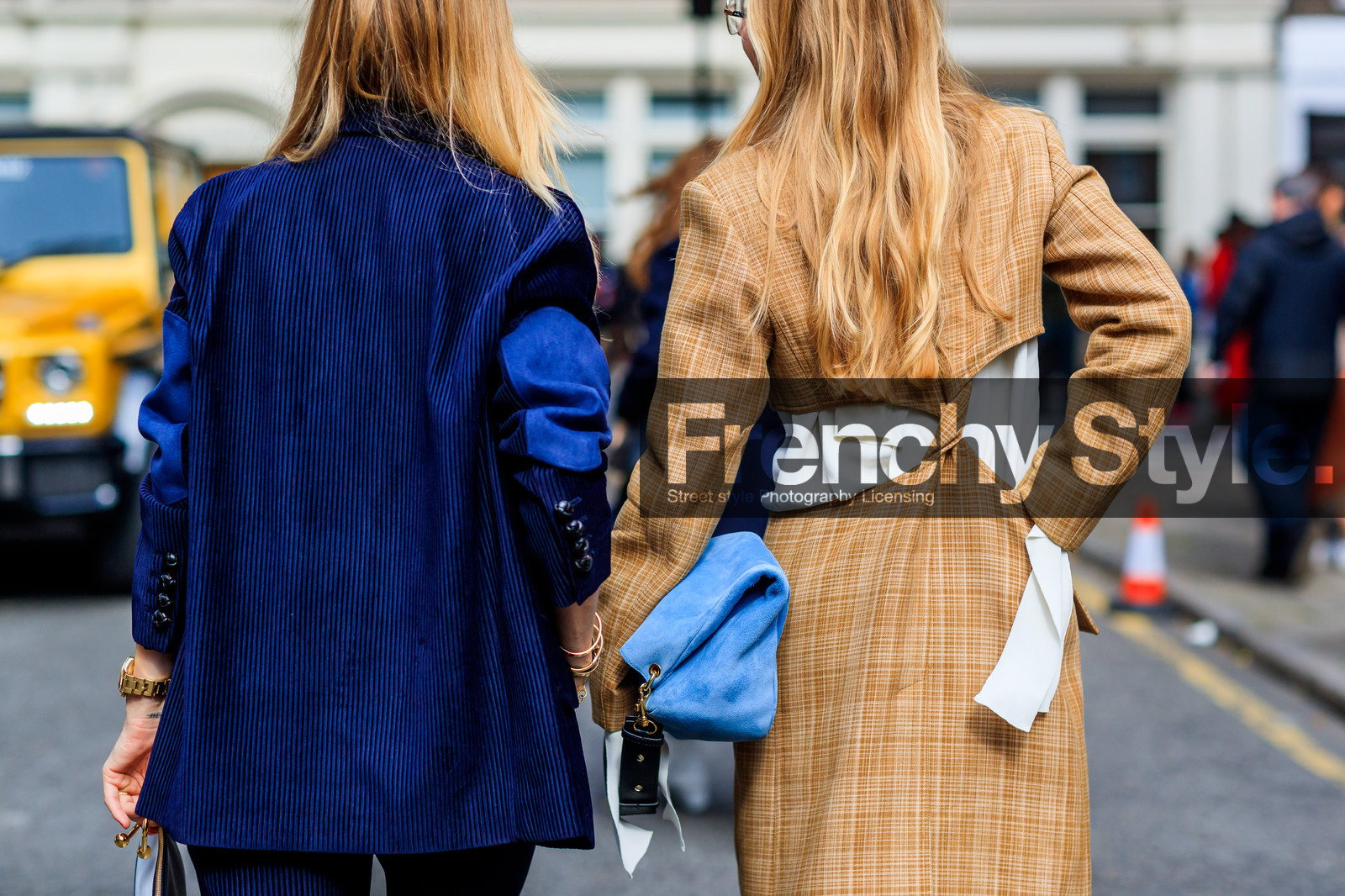 alexandra carl, atmosphere details, beige coat, blazer, blue bag, blue jacket, checked jacket, corduroy, detail, fashion week, frenchystyle, FW, graphic jacket, horizontal, jonathan paciullo, jw anderson, leather bag, LFW, LONDON, open work, pernille teisbaek, plaid, printed jacket, SPRING SUMMER 2018, SS 18, street style, suede bag, white top
