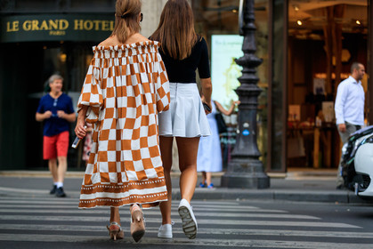 black knit, brown dress, checked, checked dress, graphic dress, high heels, leather shoes, off the shoulder, plaid, prada, printed dress, white skirt, white sneakers, fashion week, frenchystyle, FW, jonathan paciullo, street style, PFW, PARIS, atmosphere details, horizontal, full length, AUTUMN WINTER 2018-2019, FALL WINTER 2018-2019, FW 18-19
