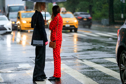 black bag, black jacket, black pants, black shoes, black suit, blazer, brown bag, camel bag, chloe loulou de saison, earrings, fuschia, graphic jacket, graphic pants, leather bag, leather shoes, linda tol, pink top, printed jacket, printed pants, red jacket, red pants, red suit, trousers, umbrella, street style, jonathan paciullo, FW, frenchystyle, fashion week, NYFW, NEW YORK, SPRING SUMMER 2019, SS 19, atmosphere details, horizontal, full length